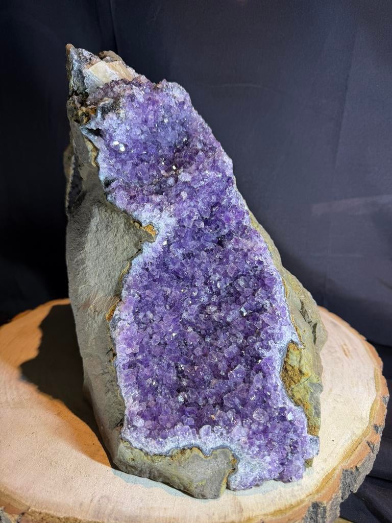 Uruguay Amethist Geode – diepe paarse topkwaliteit, Verzamelen, Mineralen en Fossielen, Ophalen of Verzenden, Mineraal