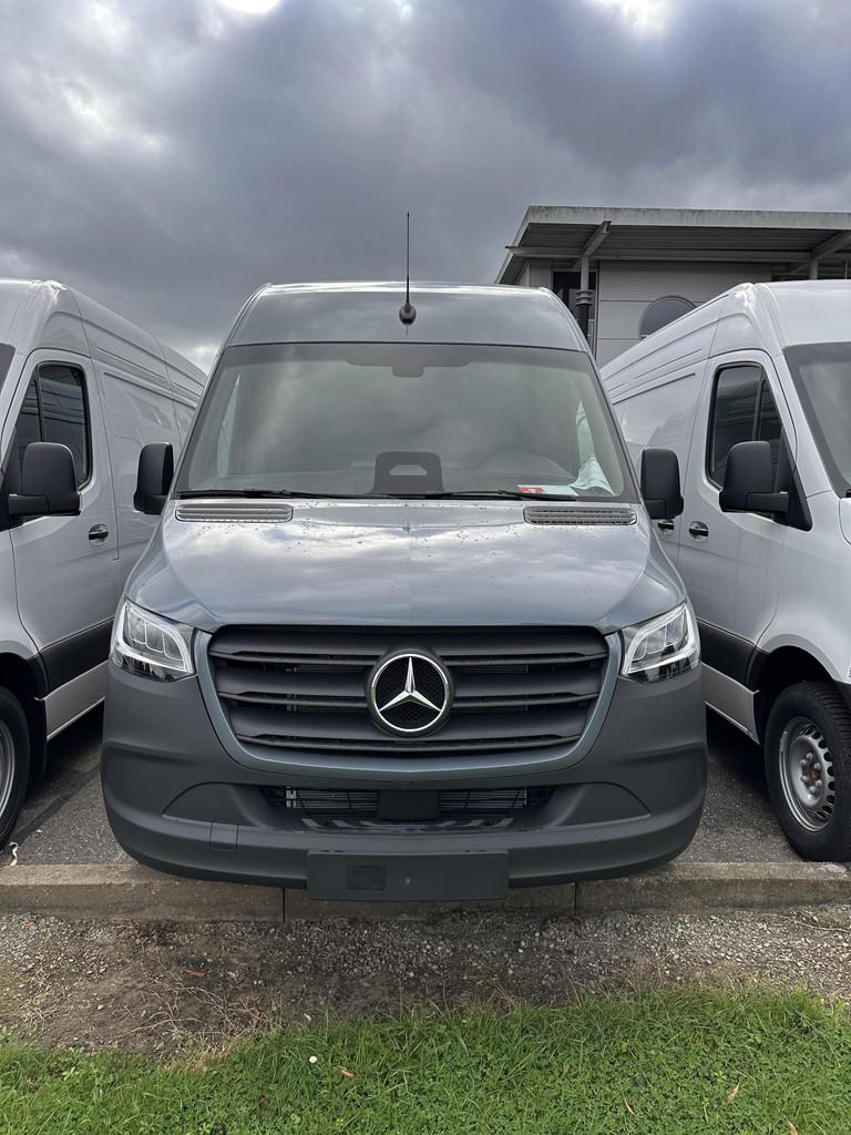 Mercedes-Benz Sprinter 319 CDI GB L2 RWD 9G-TRONIC 3.5T, Auto's, Bestelwagens en Lichte vracht, Automaat, 4 deurs, Euro 6, 4 cilinders