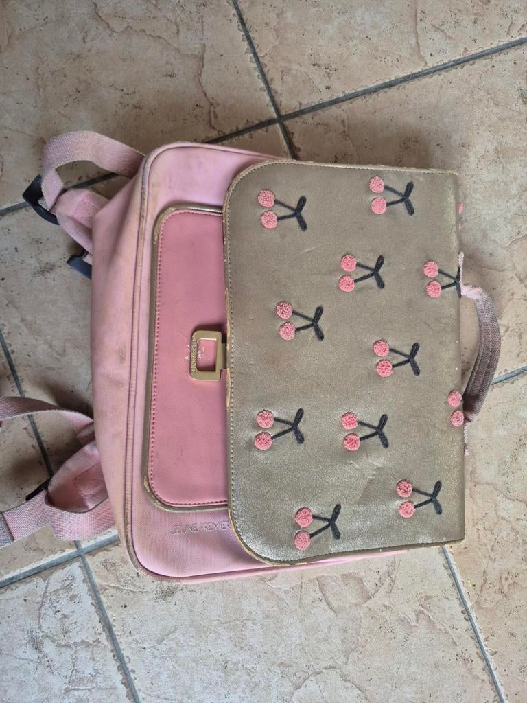 Jeune premier boekentas kleuter, Ophalen