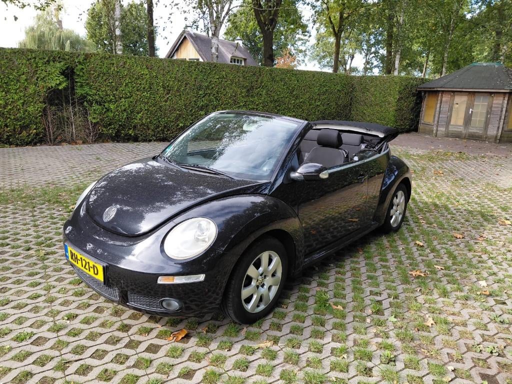 VW BEETLE CABRIO 2.0 BENZINE, Auto's, Voorwielaandrijving, 4 zetels, Stof, 4 cilinders