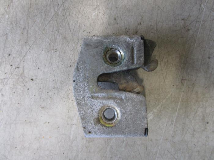 Serrure portière mécanique 4portes arrière droite d'un Vo, -, 3 mois de garantie, -, -