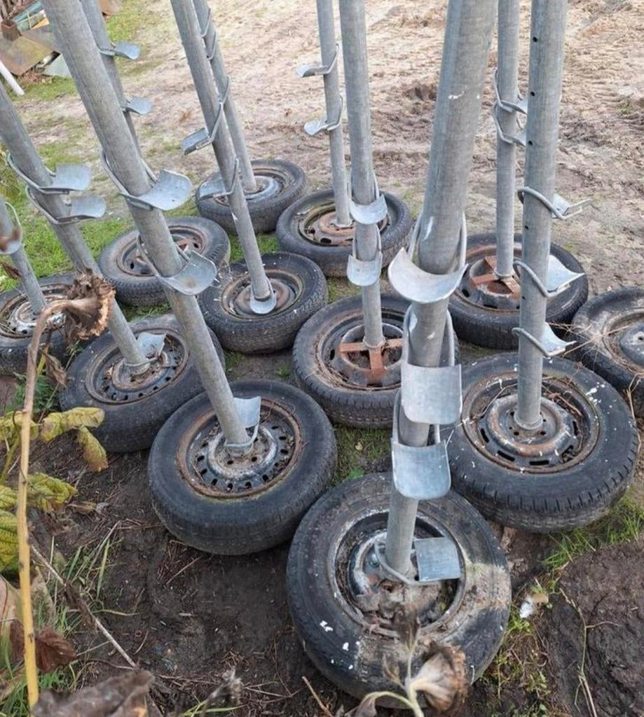 12 spring staanders, Ophalen