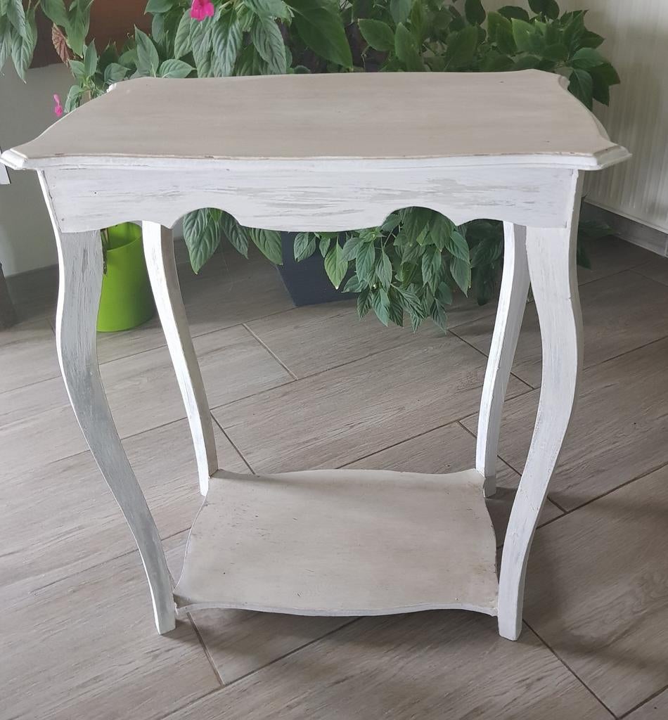 Table d'appoint, console, desserte patinée blanc crème, Maison & Meubles, Tables | Dessertes, Enlèvement