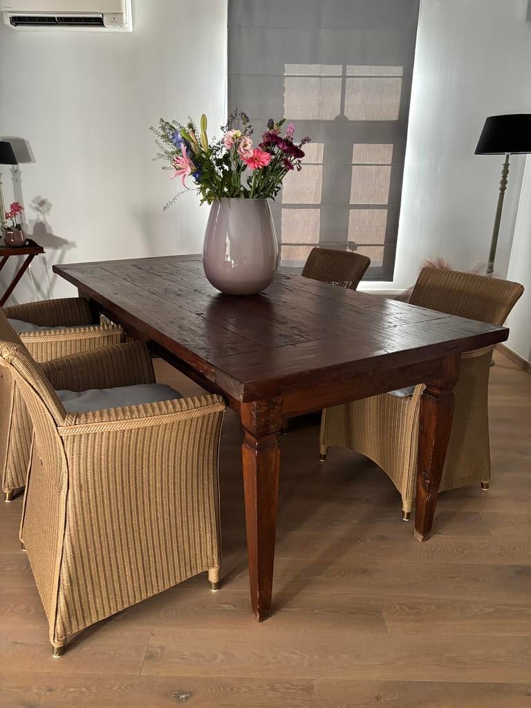 Massief eiken tafel, Ophalen, Zo goed als nieuw