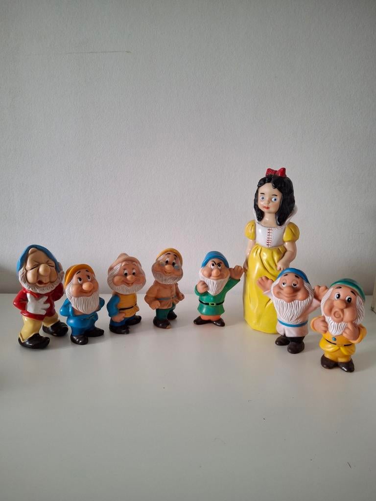 Sneeuwwitje en de 7 dwergen, Enlèvement