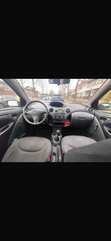 Toyota yaris, Autos, Toyota, Argent ou Gris, Achat, Boîte manuelle, 2 portes