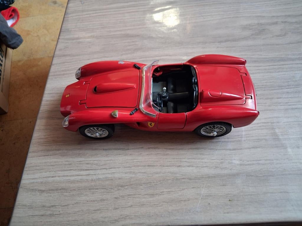 Ferrari Testa Rossa 1957, Hobby & Loisirs créatifs, Enlèvement ou Envoi, Burago