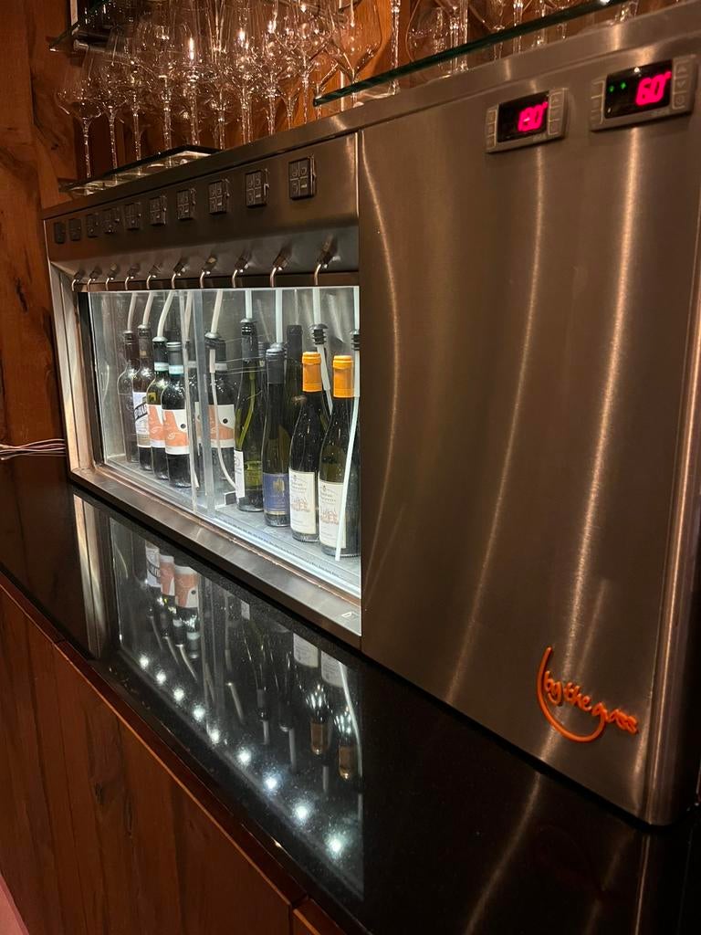 Wine by the glass, Elektronische apparatuur, Koelkasten en IJskasten, Ophalen, Zo goed als nieuw