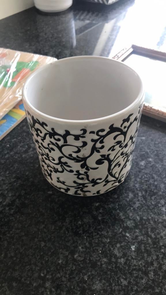 Stenen bloempot, Tuin en Terras, Ophalen of Verzenden, Zo goed als nieuw