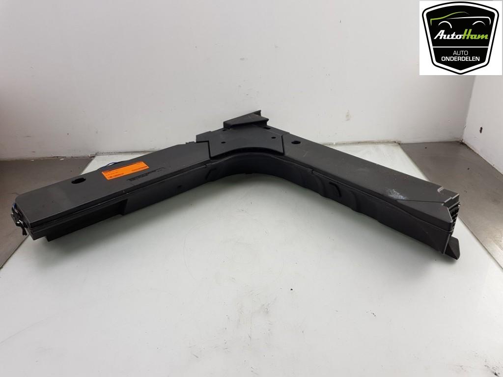 SUBWOOFER A3 Sportback (8VA / 8VF) (|8V4035382|8V4035382B|), Utilisé, Audi