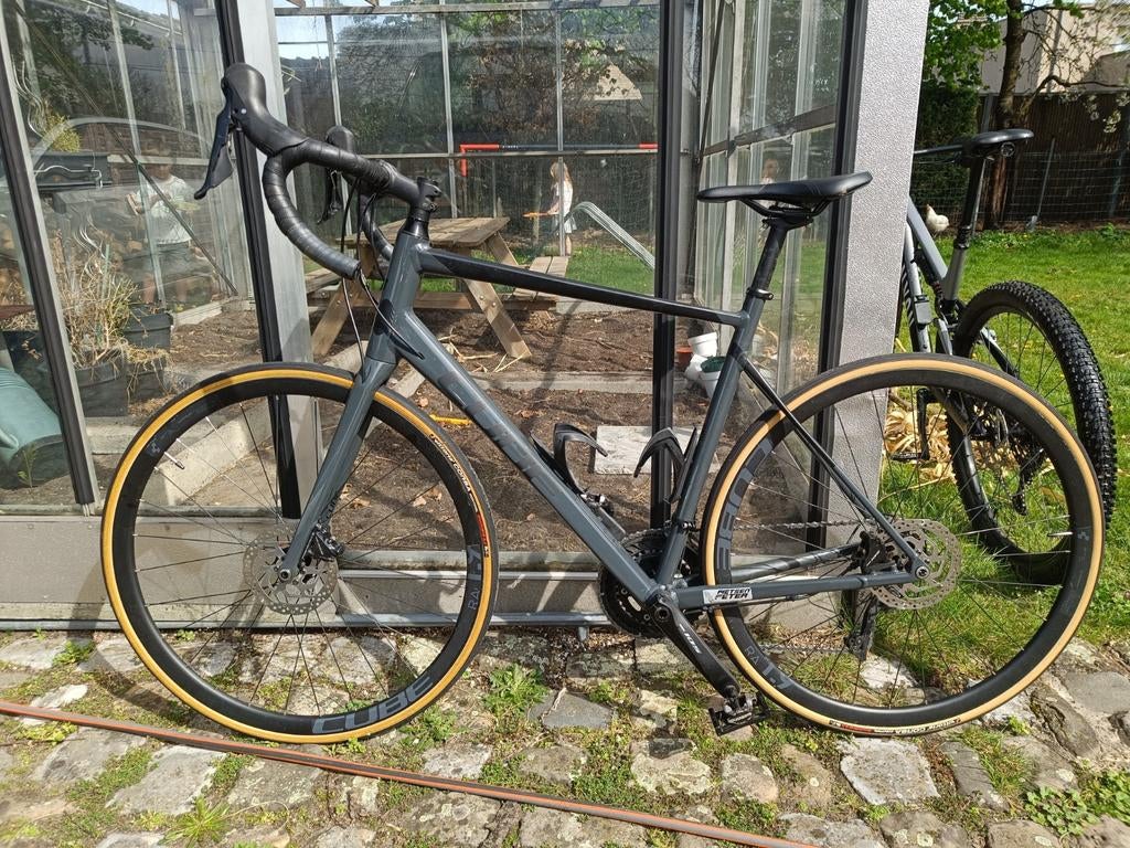 Koersfiets cube, schijfremmen en Carbon vork, Fietsen en Brommers, Ophalen, Zo goed als nieuw, Aluminium, Overige merken