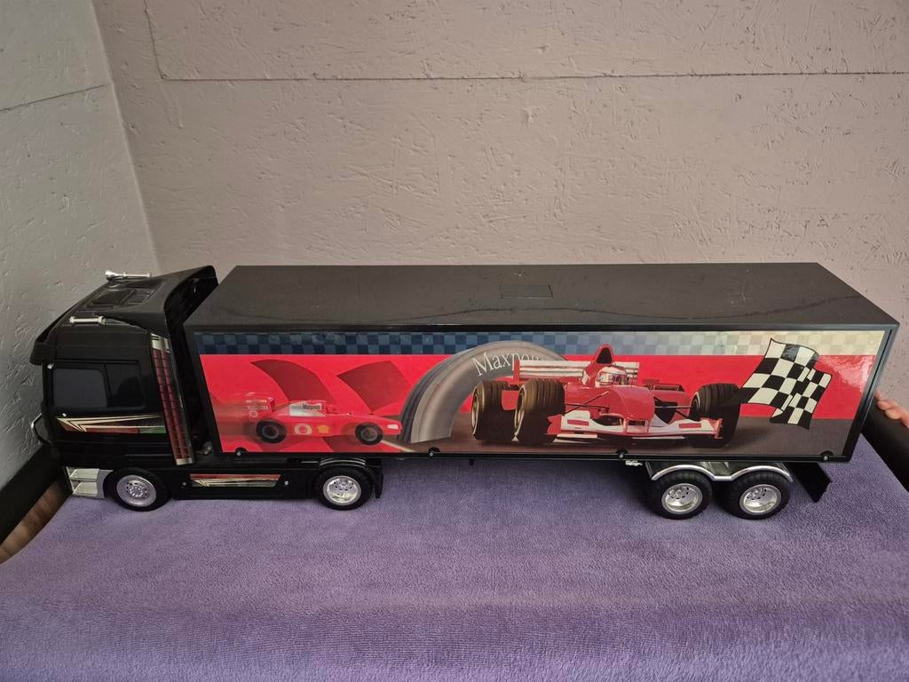 Speelgoed vrachtwagen, Ophalen