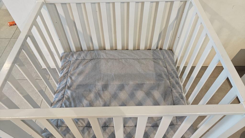 Bopita park + matras, matrasbeschermer,boxkleed,parkomrander, Kinderen en Baby's, Ophalen, Zo goed als nieuw, Boxkleed