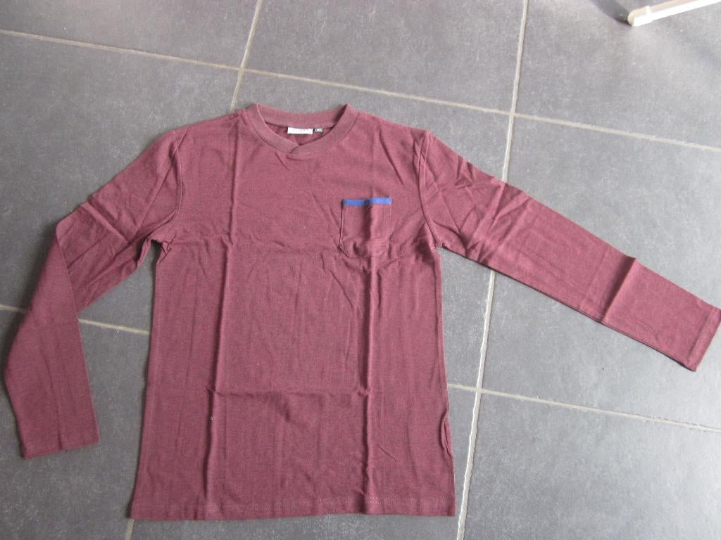 nieuw bordeaux longsleeve met een zakje vooraan, Kinderen en Baby's, Kinderkleding | Maat 164, Ophalen of Verzenden, Nieuw, Jongen