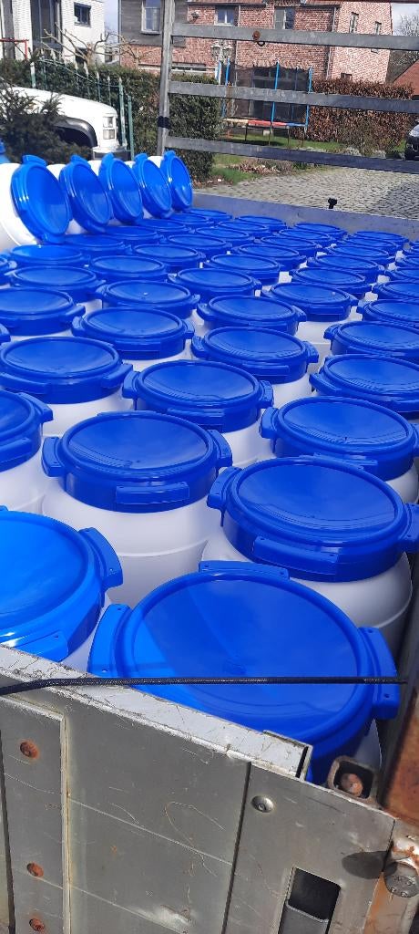 afsluitbare 10 ltr tonnen vr etenswaren/ consumptie goederen, Ophalen, FRANK.TRADINGLINK.MAURITS@GMAIL.COM, Nieuw, MAURITS