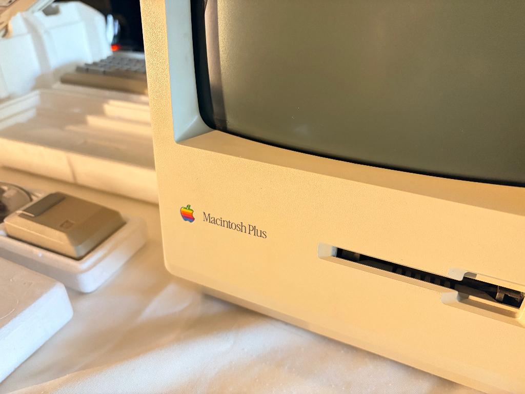 macintosh, Enlèvement, Apple