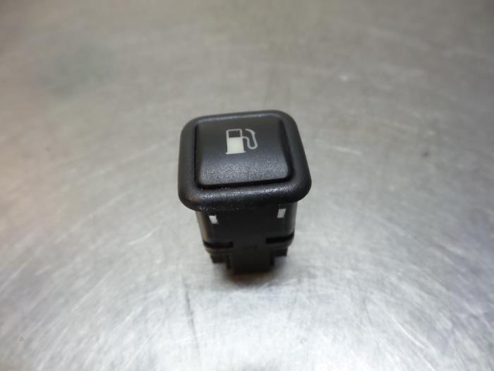 Tankklep Schakelaar van een Volkswagen Golf (Golf 97-), Gebruikt, -, Volkswagen, -