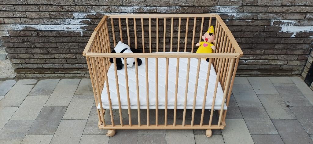 Stevige babybox, Kinderen en Baby's, Babyparken, Zo goed als nieuw, Rechthoekig, Boxkleed, Wieltjes, Ophalen