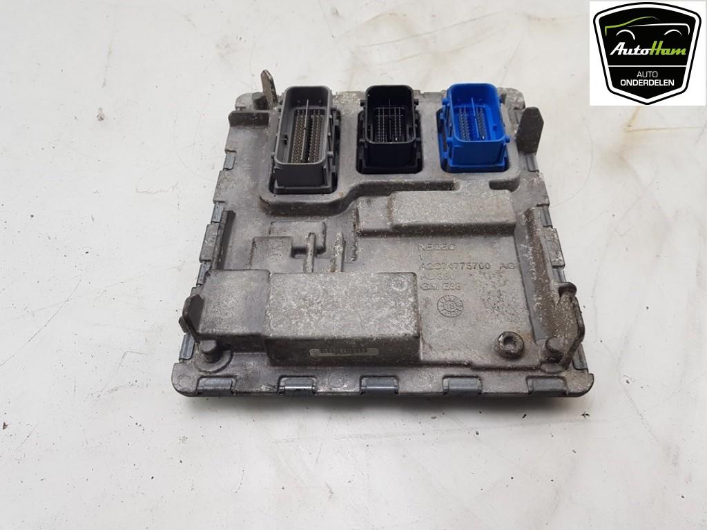 CALCULATEUR MOTEUR ECU Opel Astra K (01-2015/12-2022), Utilisé, Opel