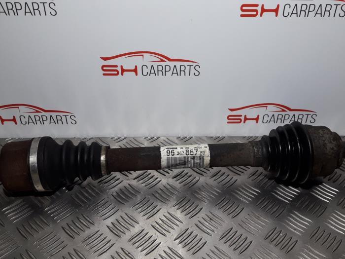 Arbre de transmission avant gauche d'un Peugeot 307, Autos : Pièces & Accessoires, Freins & Transmission, Peugeot, Utilisé, 3 mois de garantie