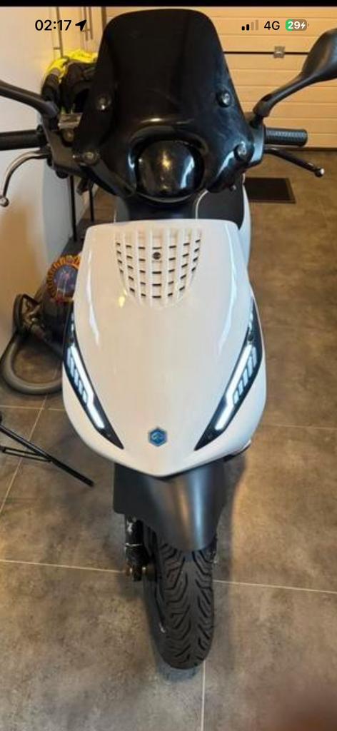 GEZOCHT Piaggio zip, Vélos & Vélomoteurs, Scooters | Piaggio, Enlèvement, Utilisé, Zip
