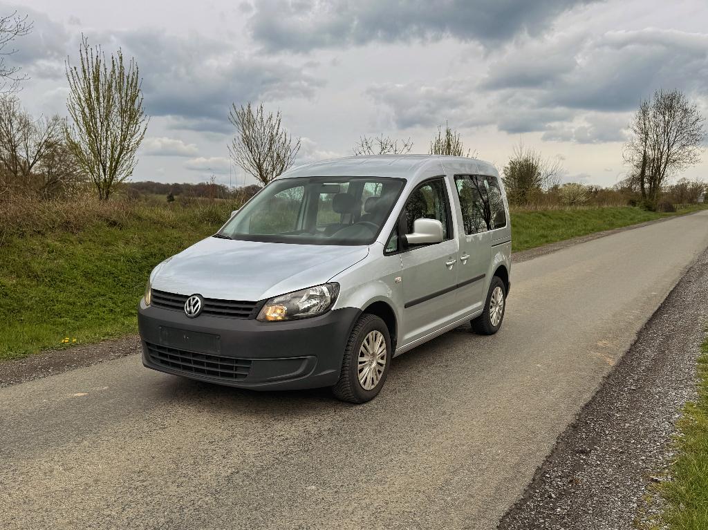 Volkswagen Caddy Life 1.6 TDI Trendline, Auto's, Voorwielaandrijving, Euro 5, Monovolume, Zwart