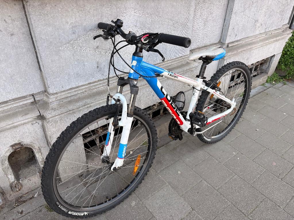 cube 260, Ophalen, Gebruikt, 26 inch of meer, Cube