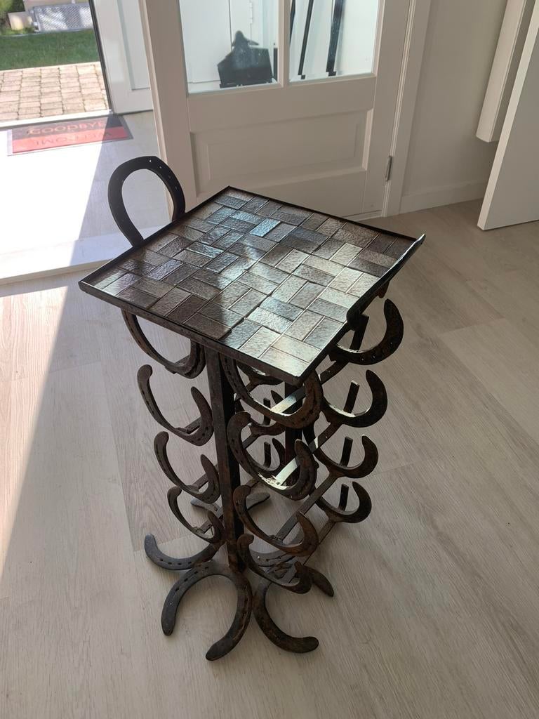 Smeedijzeren flessenhouder, Ophalen, Zo goed als nieuw