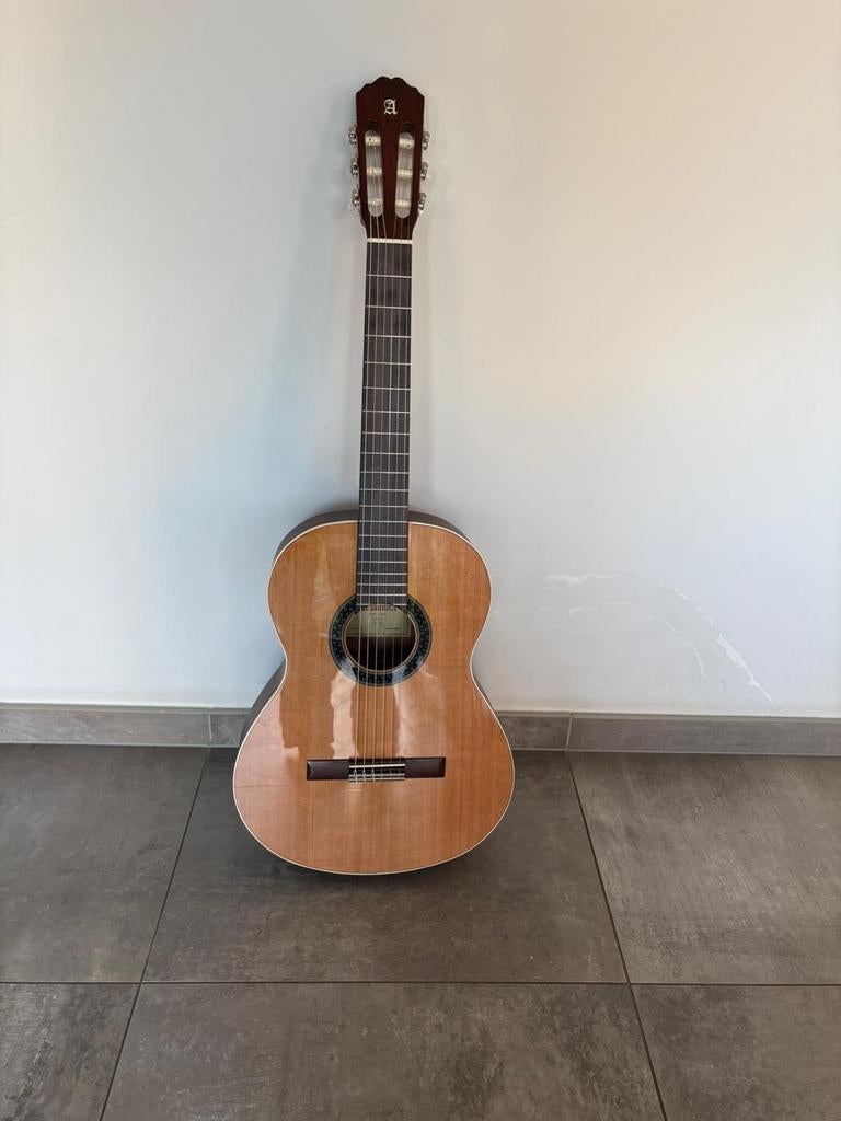 Nagelnieuwe Alhambra gitaar met draagtas, Ophalen of Verzenden, Gitaar