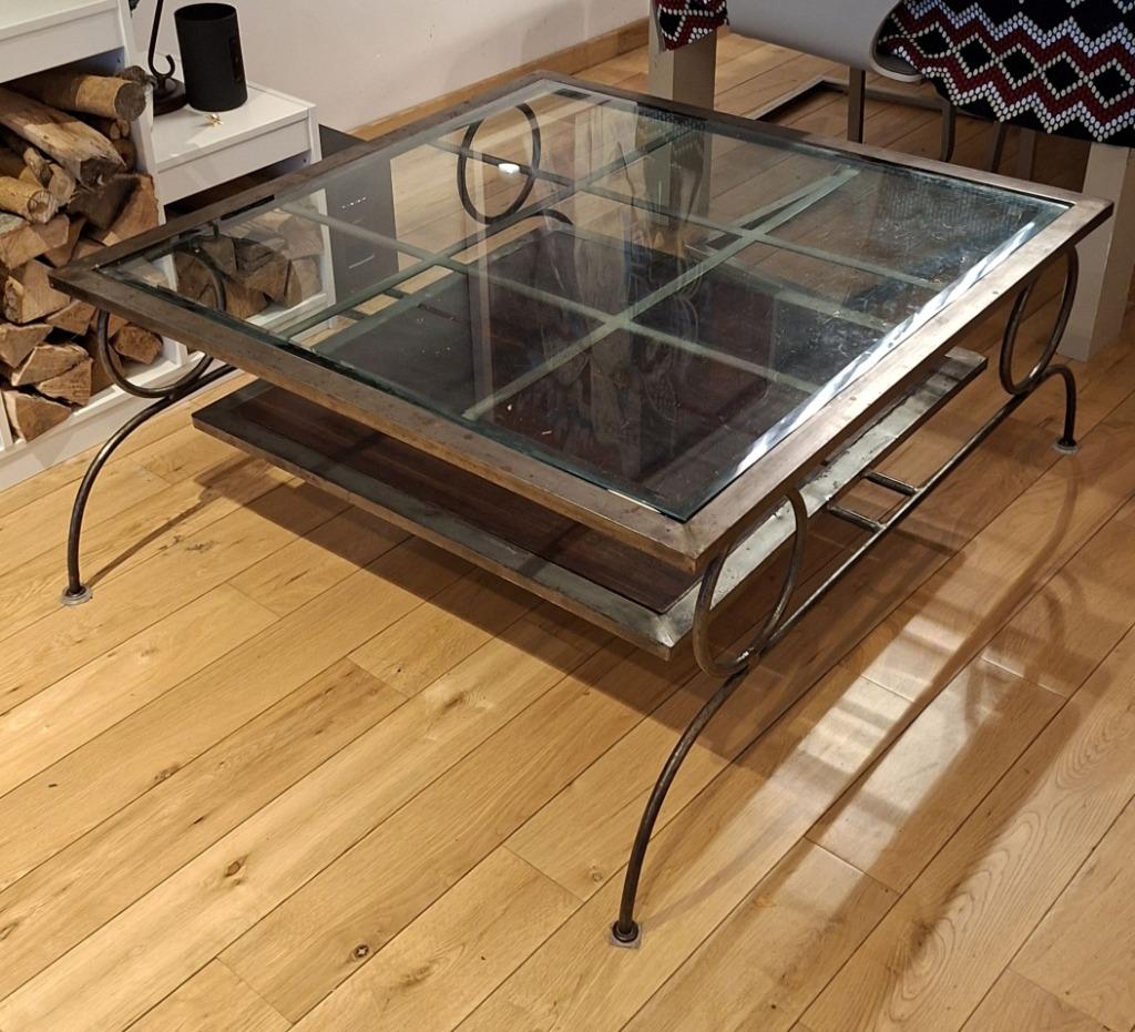 Table de salon 1m x 1m, Maison & Meubles, Tables | Tables de salon, Utilisé, Moins de 50 cm, 50 à 100 cm, 50 à 100 cm, Carré, Autres essences de bois