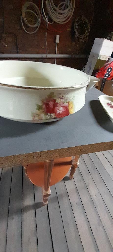 Ensemble de toilette, Enlèvement