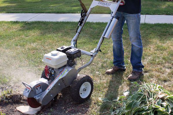 Rogneuse de souches a louer, Enlèvement, Comme neuf
