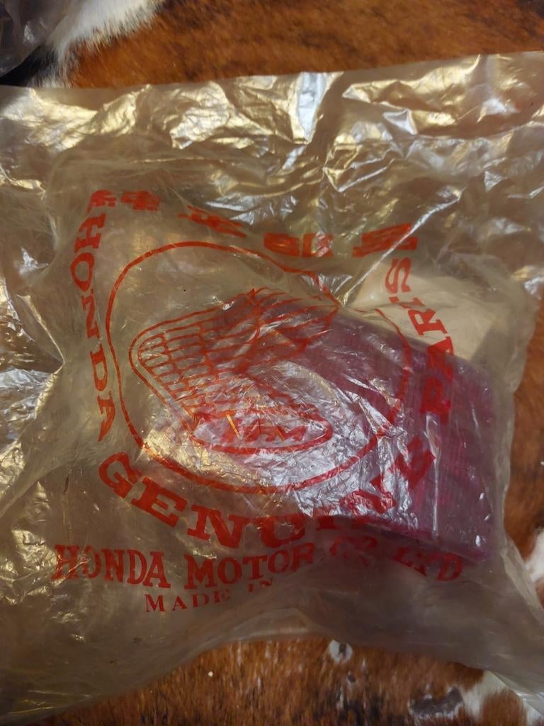 Honda CB750 NOS achterlicht, Motoren, Onderdelen | Honda, Ophalen of Verzenden