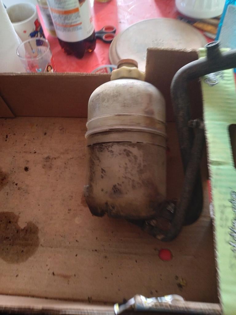 Réservoir de liquide de refroidissement Peugeot 205, Autos : Pièces & Accessoires, Enlèvement ou Envoi, Peugeot