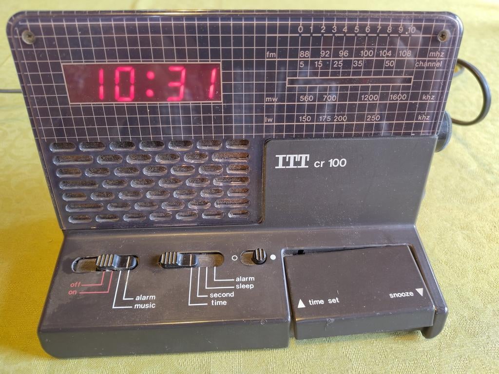 Radio-réveil numérique ITT cr 100A, Enlèvement, Utilisé, Digital