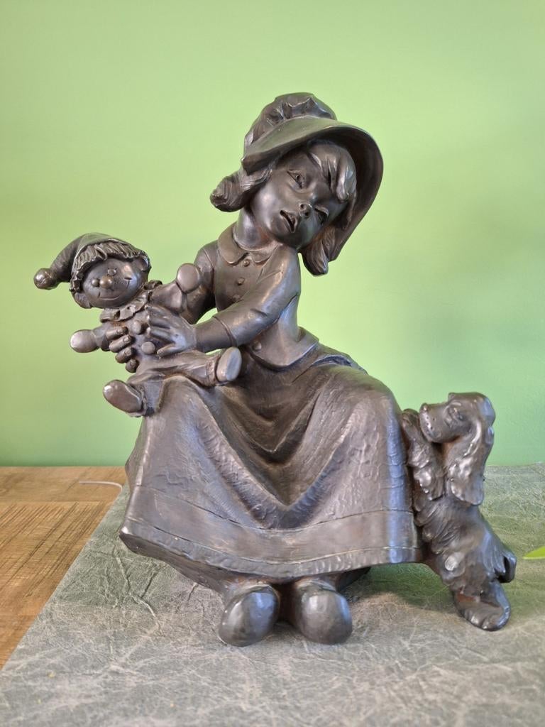 A. Santini beeldje, Enlèvement ou Envoi