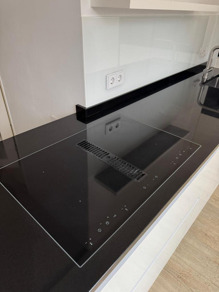 Complete Witte Hoekkeuken Greeploos + Graniet + GEDEMONTEERD, Huis en Inrichting, Ophalen of Verzenden, Wit, Hoekkeuken, Greeploos