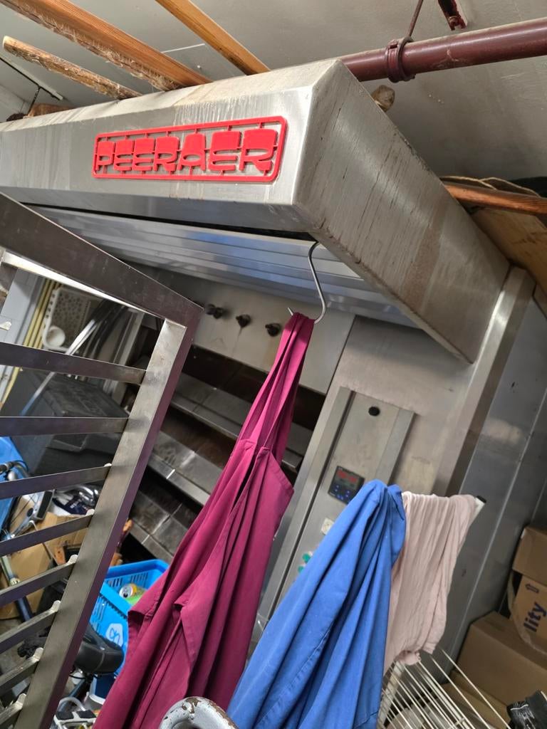 FOUR DE BOULANGERIE PROFESSIONNEL COMPLET PEERAER, Enlèvement ou Envoi, Utilisé