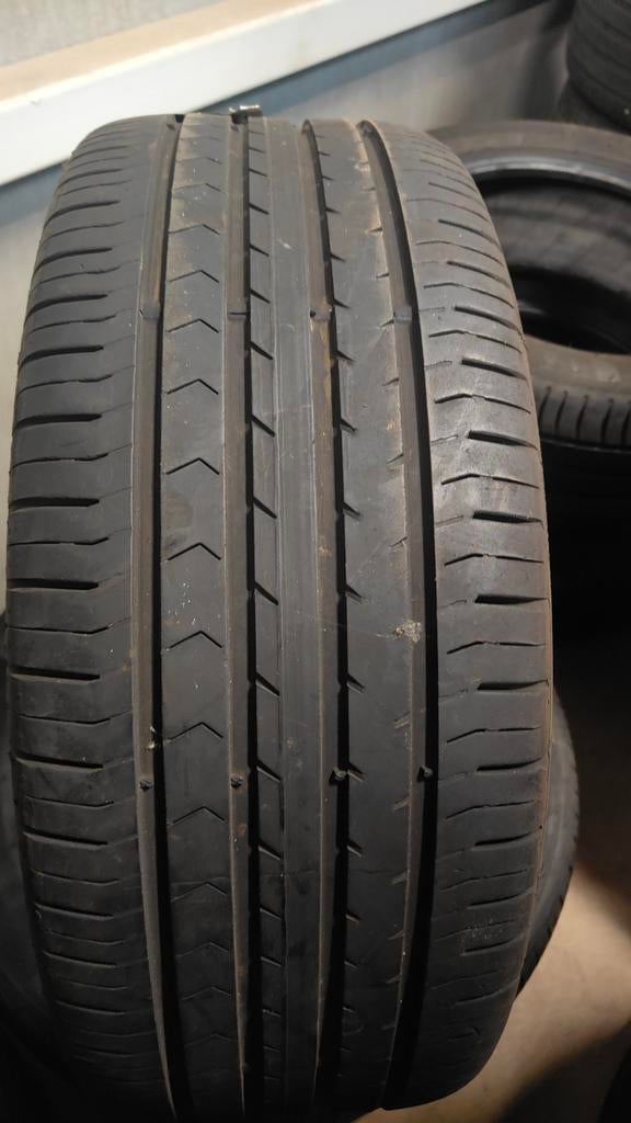 235/55r17 continental 40€ per stuk met montage en balanceren, Ophalen of Verzenden