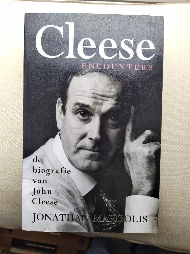 Cleese encounters (bio John Cleese) - Jonathan Margolis, Boeken, Ophalen of Verzenden, Gelezen, Jonathan Margolis