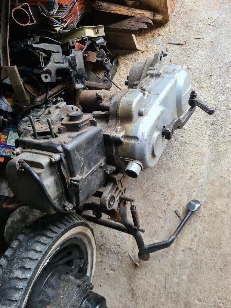 Blocs moteurs 4 temps pour scooter 50cc GY6 en état de march, Enlèvement ou Envoi