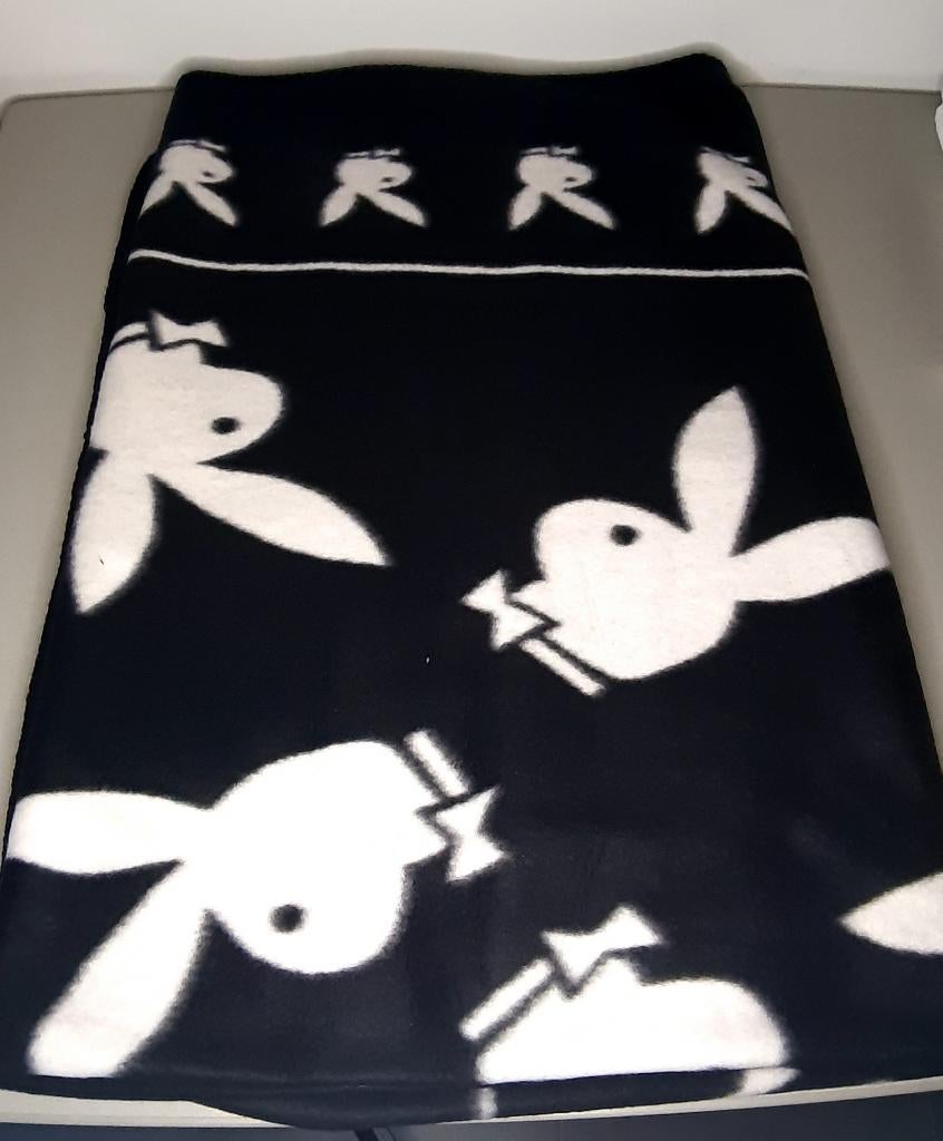 Fleecedeken en kussen Playboy, Ophalen of Verzenden, Nieuw, Zwart, Hartvormig