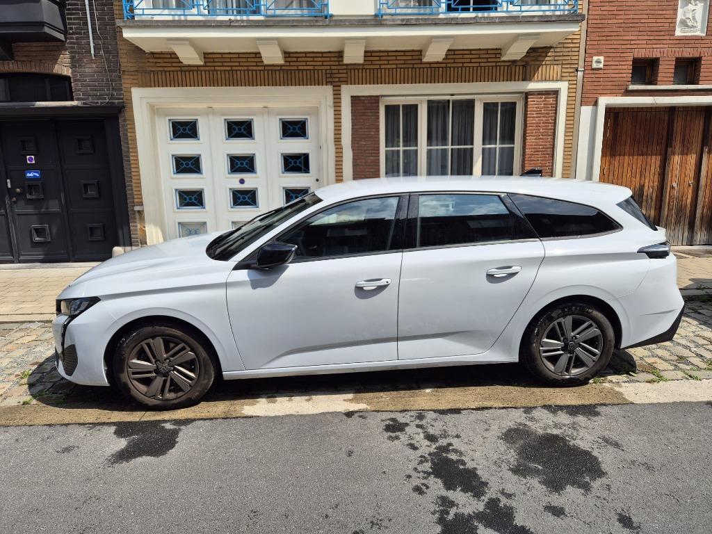 Peugeot 308sw, Voorwielaandrijving, Stof, 130 cc, Wit