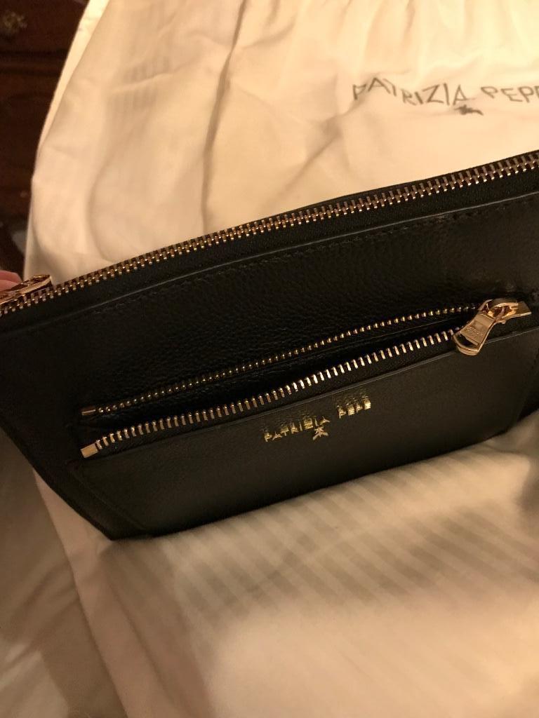 Draagtasje Patrizia Pepe, Handtassen en Accessoires, Tassen | Damestassen, Ophalen of Verzenden, Nieuw, Zwart, Avondtasje