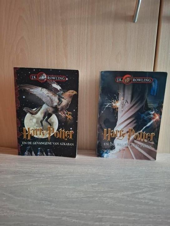 2 boeken Harry Potter, Verzamelen, Harry Potter, Ophalen, Zo goed als nieuw