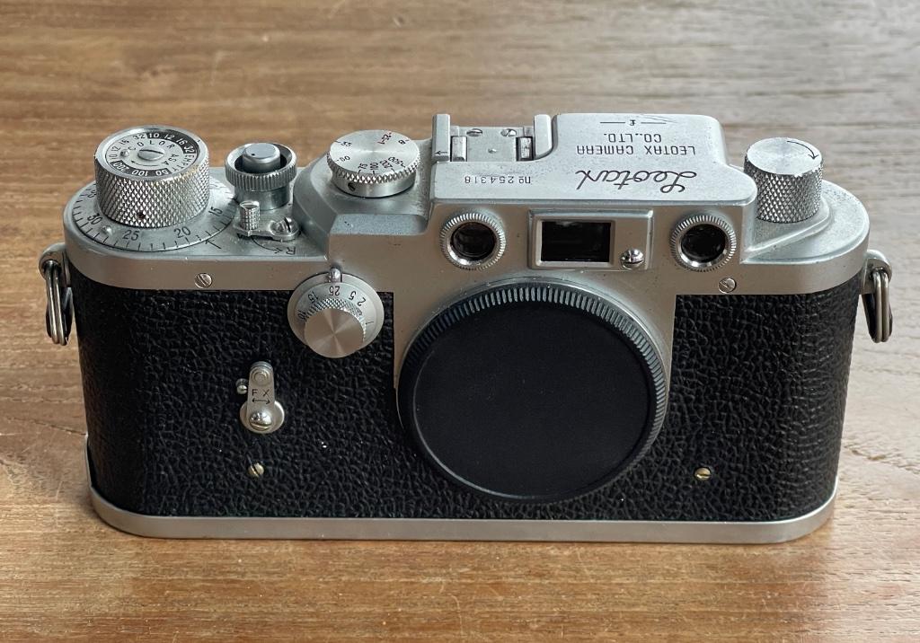 Leotax F (Copie Japonaise Leica), Enlèvement, Leica