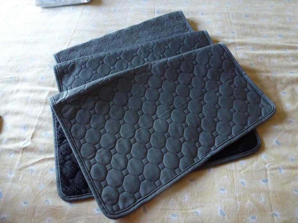 Tapis de propreté pour intérieur panier de chien, Enlèvement ou Envoi, Comme neuf