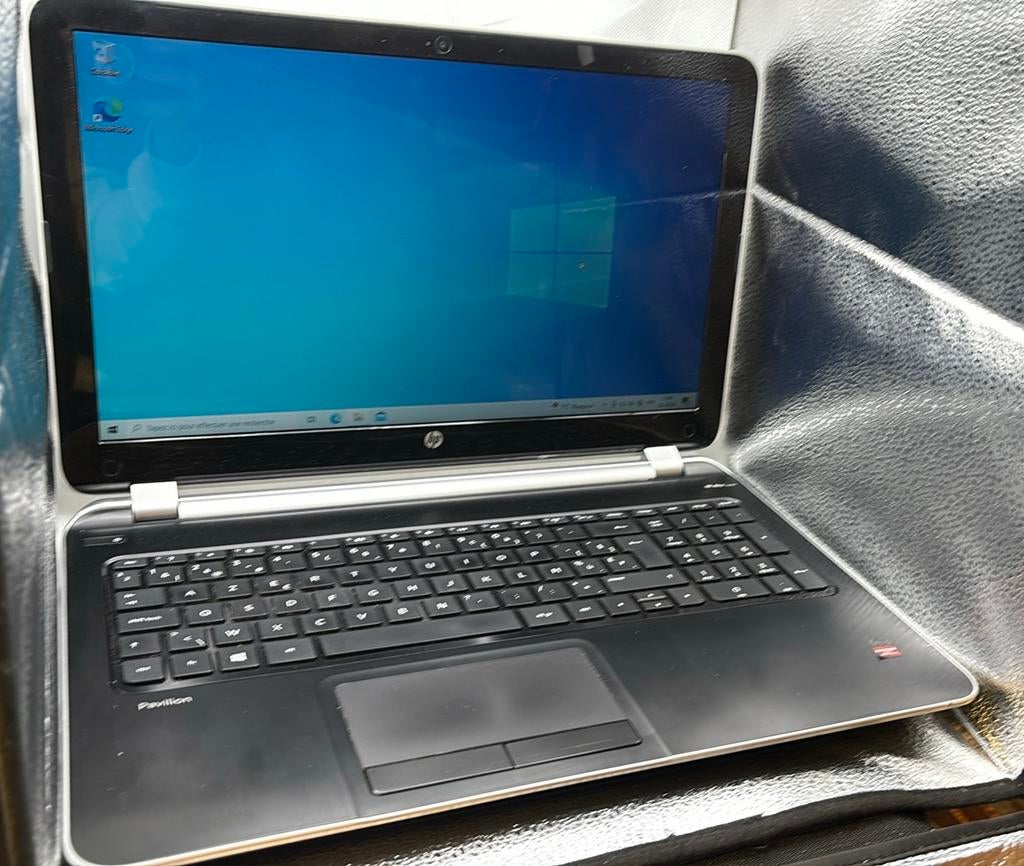 HP Pavilion 17 - 1 TB - laptop met oplader, Ophalen of Verzenden, Gebruikt