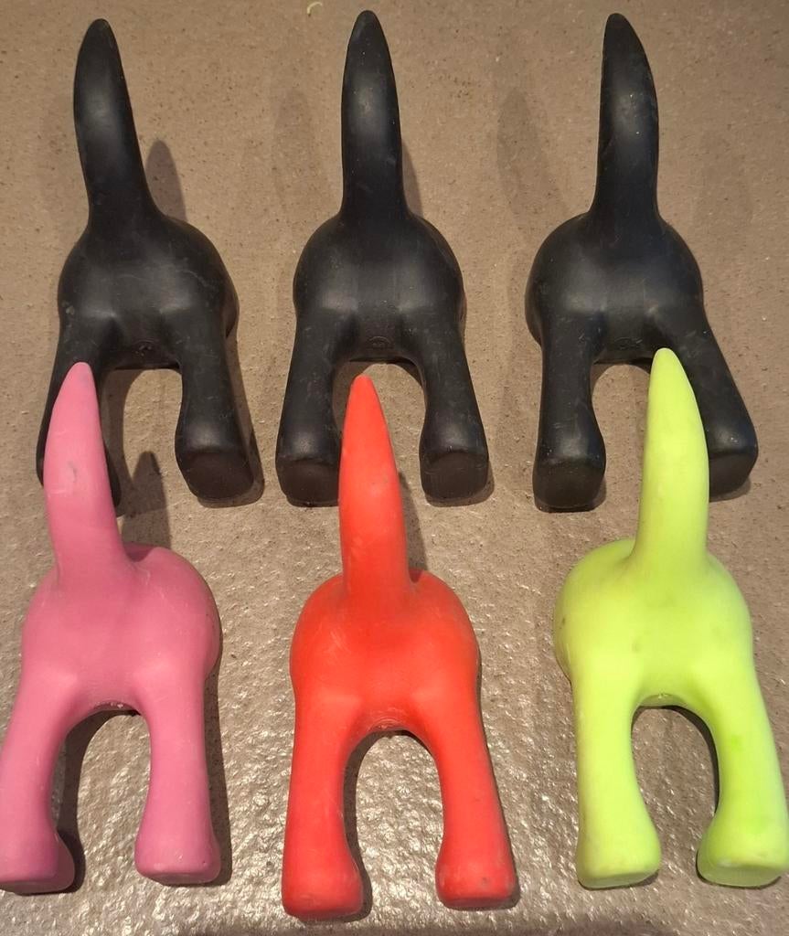 6 Bästis (honden) muurhaken Ikea € 1,5/st, Ophalen of Verzenden