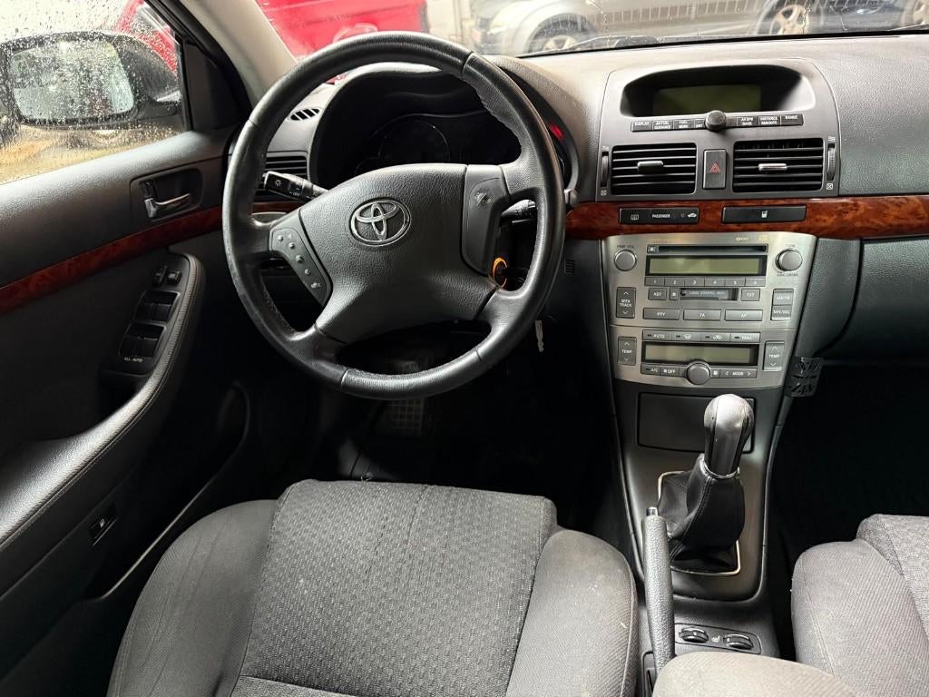 TOYOTA AVENSIS VVTI, Autos, Toyota, Argent ou Gris, Achat, Avensis, Boîte manuelle